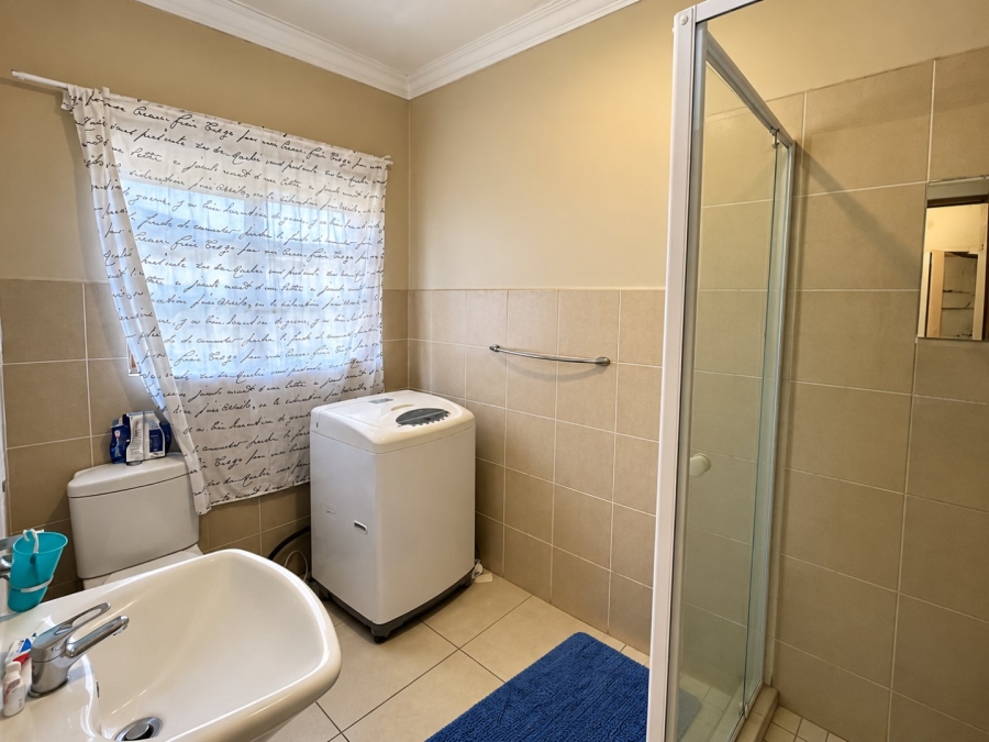 To Let 3 Bedroom Property for Rent in Bendor Limpopo