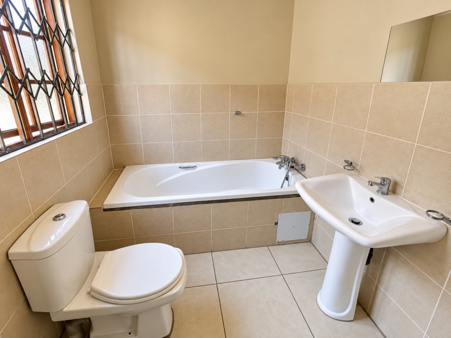 To Let 3 Bedroom Property for Rent in Bendor Limpopo