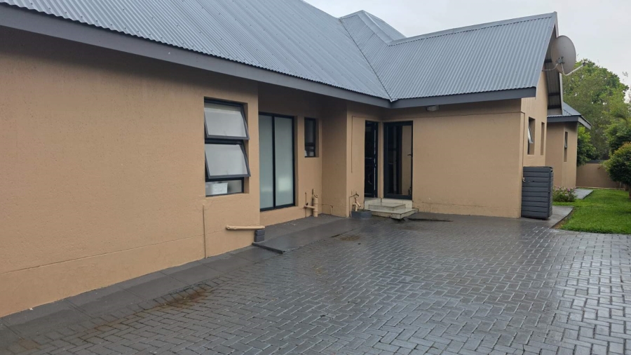4 Bedroom Property for Sale in Golden Acres Estate Limpopo