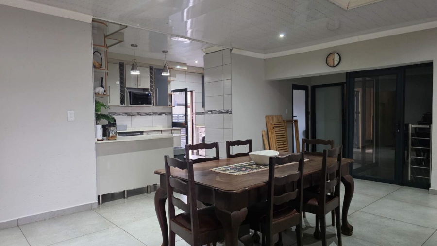 4 Bedroom Property for Sale in Golden Acres Estate Limpopo
