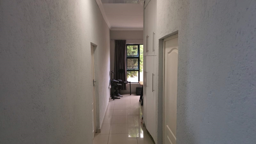 4 Bedroom Property for Sale in Golden Acres Estate Limpopo