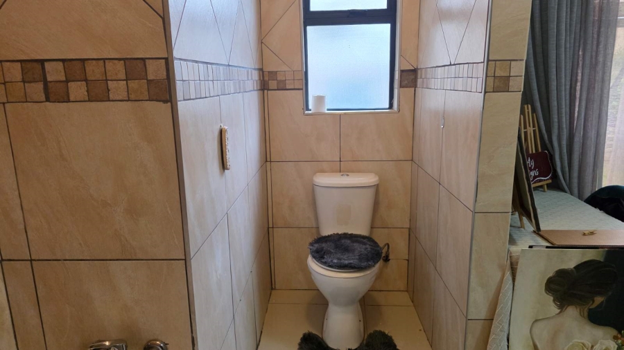 4 Bedroom Property for Sale in Golden Acres Estate Limpopo