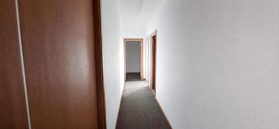 To Let Commercial Property for Rent in Nirvana Industrial Limpopo