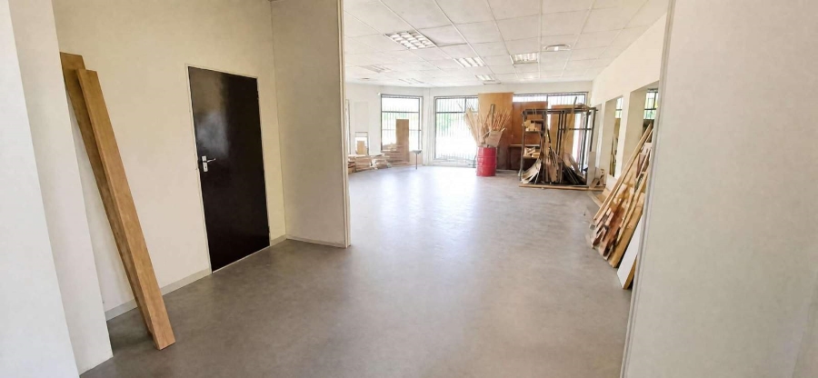 To Let Commercial Property for Rent in Nirvana Industrial Limpopo