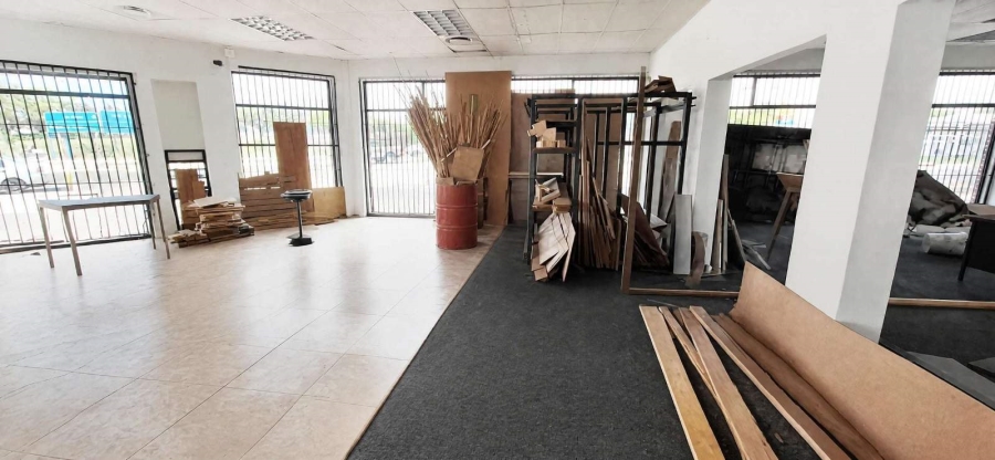 To Let Commercial Property for Rent in Nirvana Industrial Limpopo