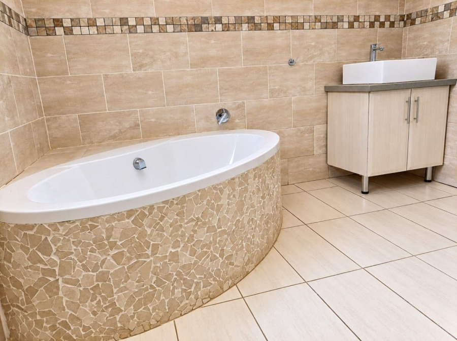 3 Bedroom Property for Sale in Bendor Limpopo