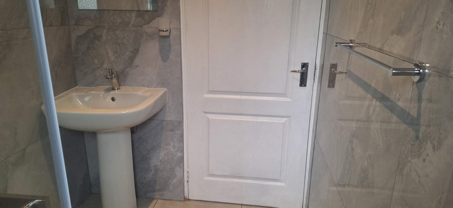 To Let 1 Bedroom Property for Rent in Mahwelereng Limpopo