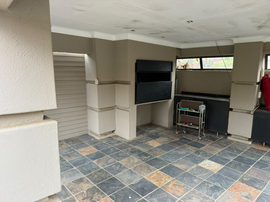5 Bedroom Property for Sale in Nirvana Ext 1 Limpopo