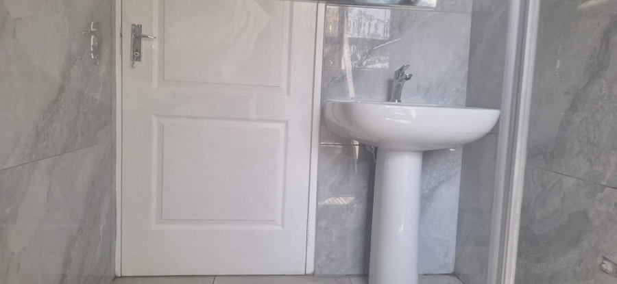 To Let 1 Bedroom Property for Rent in Mahwelereng Limpopo