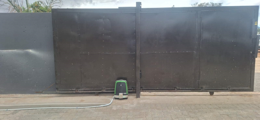 1 Bedroom Property for Sale in Mahwelereng Limpopo