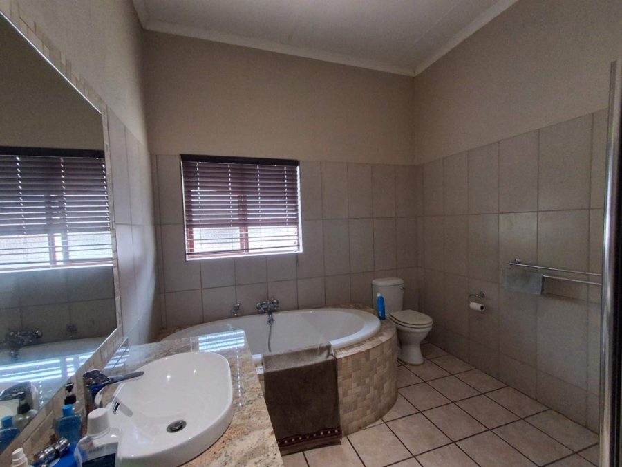 3 Bedroom Property for Sale in Aquapark Limpopo