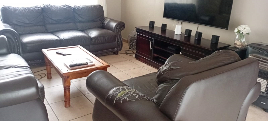 4 Bedroom Property for Sale in Ivydale Limpopo