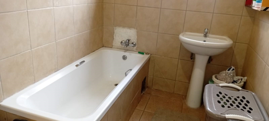 4 Bedroom Property for Sale in Ivydale Limpopo