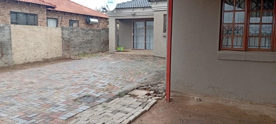 4 Bedroom Property for Sale in Ivydale Limpopo
