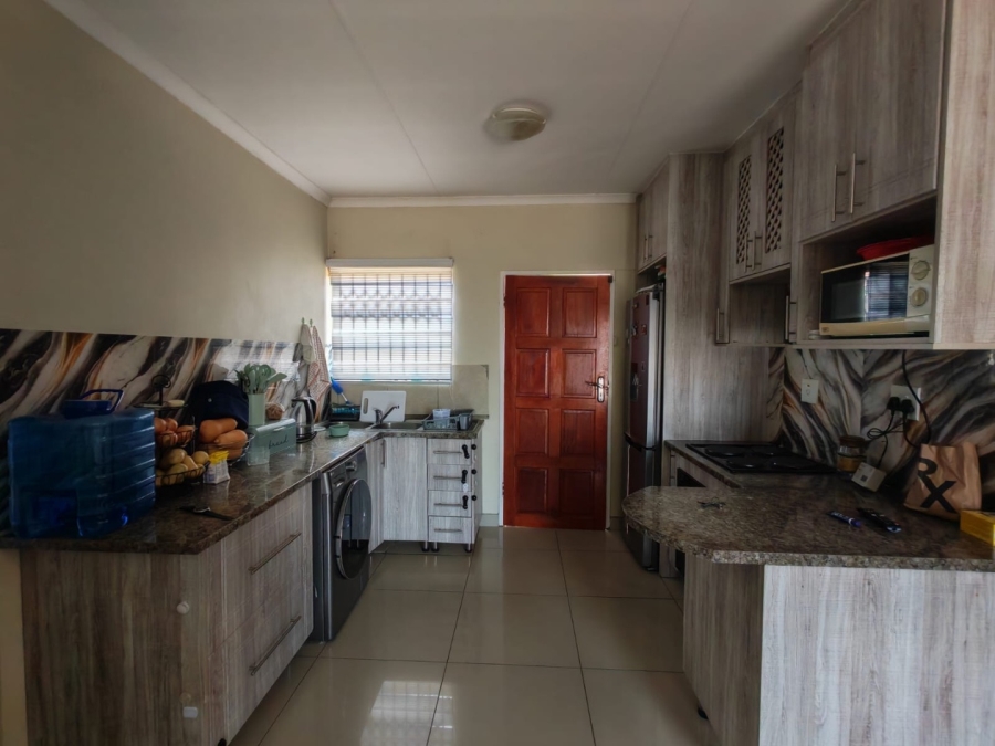 To Let 3 Bedroom Property for Rent in Southern Gateway Limpopo