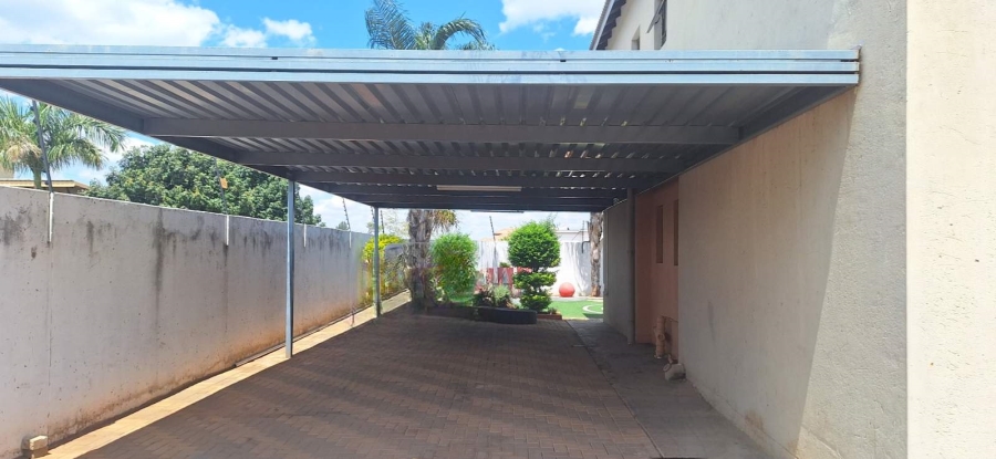 To Let 1 Bedroom Property for Rent in Chroompark Limpopo