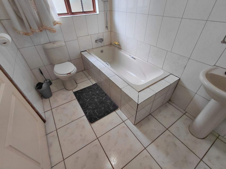 Commercial Property for Sale in Moregloed Limpopo