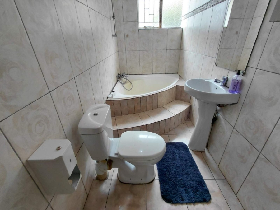 Commercial Property for Sale in Moregloed Limpopo
