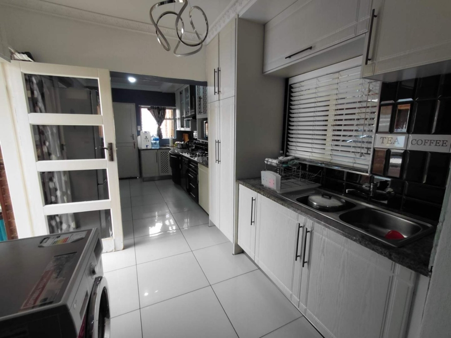 3 Bedroom Property for Sale in Bendor Limpopo