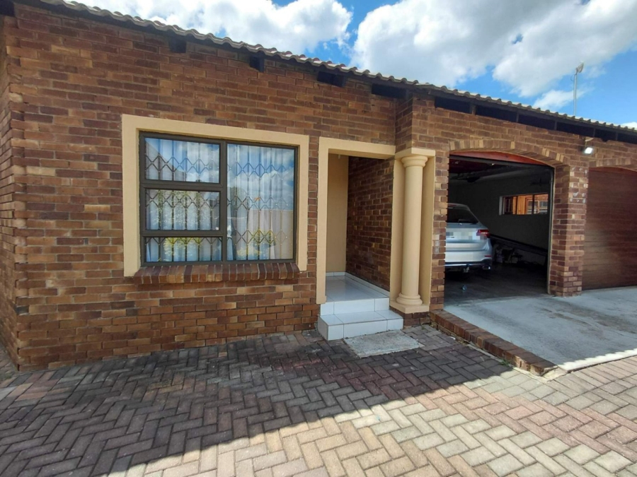 3 Bedroom Property for Sale in Bendor Limpopo