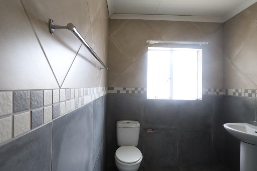 To Let 2 Bedroom Property for Rent in Polokwane Central Limpopo