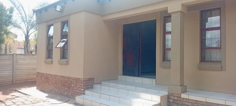 To Let 3 Bedroom Property for Rent in Bendor Limpopo