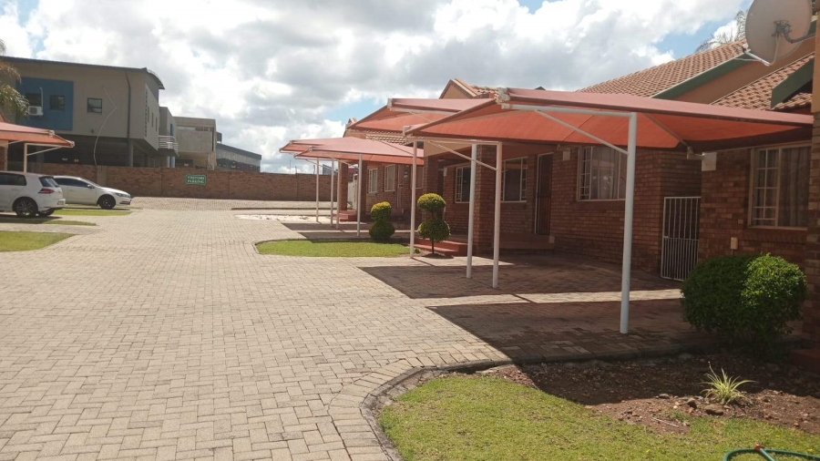 To Let 3 Bedroom Property for Rent in Bendor Limpopo