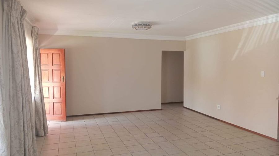 To Let 3 Bedroom Property for Rent in Bendor Limpopo