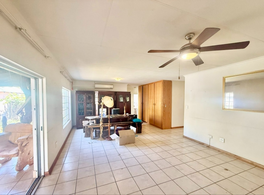 3 Bedroom Property for Sale in Kameeldoringpark Limpopo