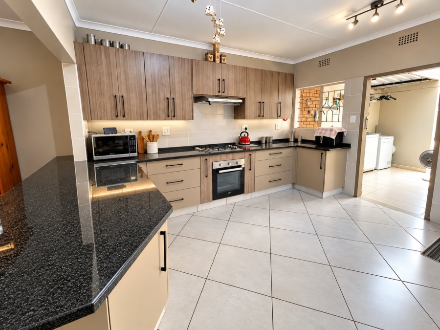 3 Bedroom Property for Sale in Bendor Limpopo