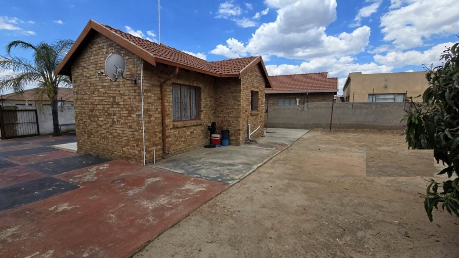 1 Bedroom Property for Sale in Ivy Park Limpopo