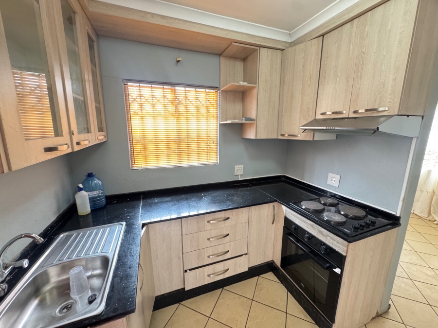 To Let 3 Bedroom Property for Rent in Lesedi Park Limpopo