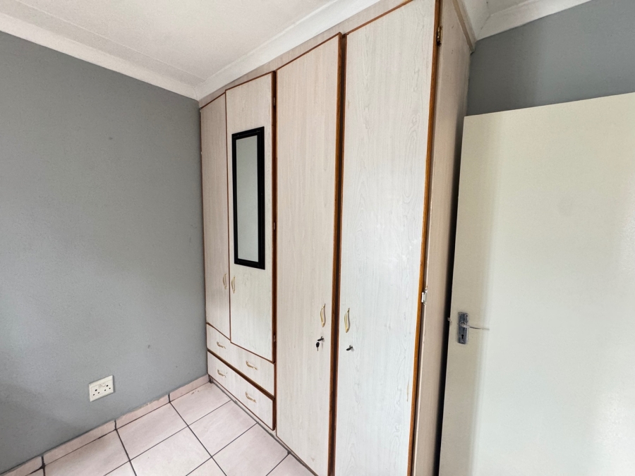 To Let 3 Bedroom Property for Rent in Lesedi Park Limpopo