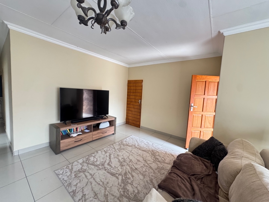 To Let 3 Bedroom Property for Rent in Waterberry Country Estate Limpopo