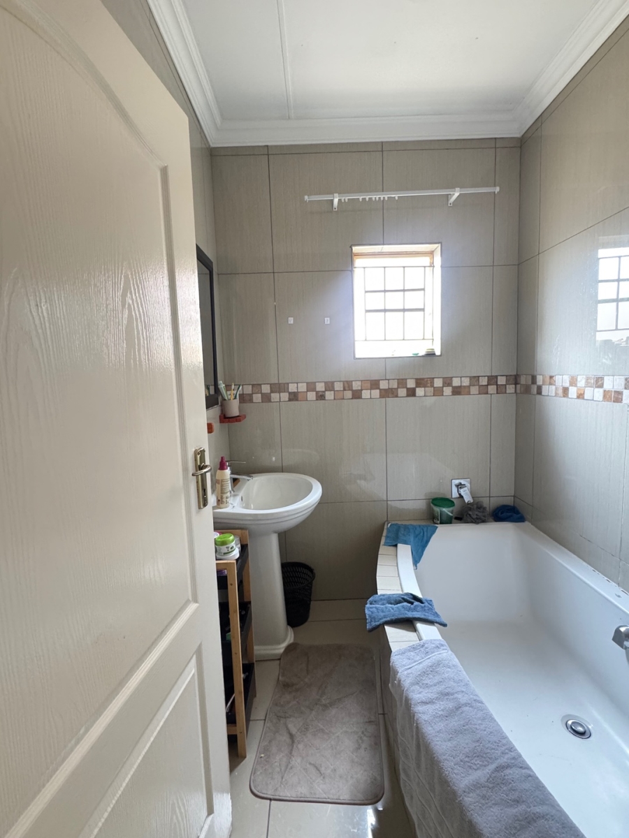To Let 3 Bedroom Property for Rent in Waterberry Country Estate Limpopo