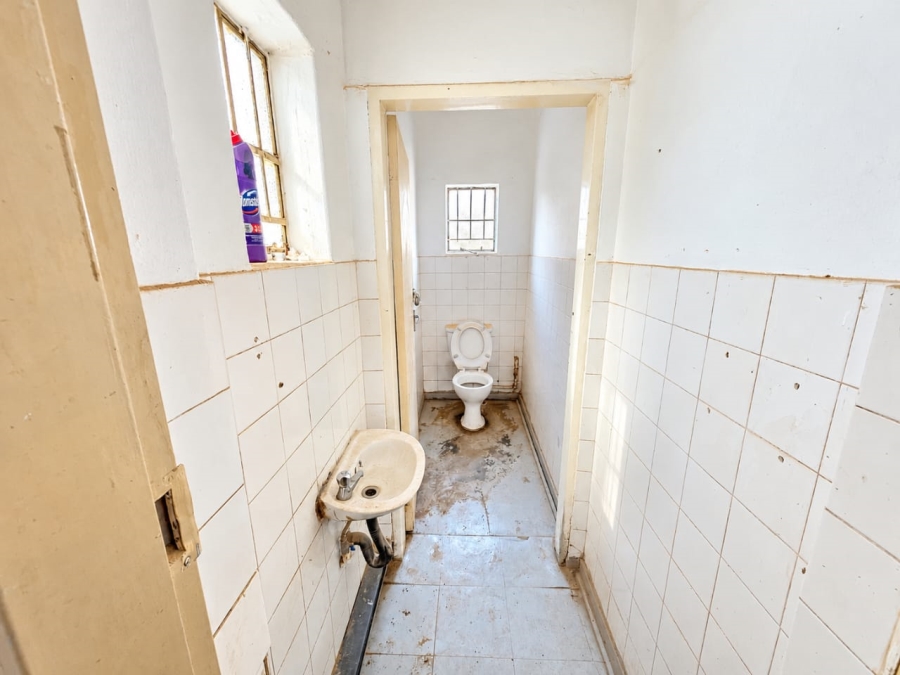 To Let Commercial Property for Rent in Polokwane Central Limpopo