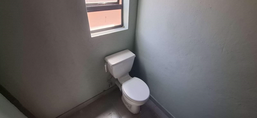 To Let Commercial Property for Rent in Magna Via Industrial Limpopo