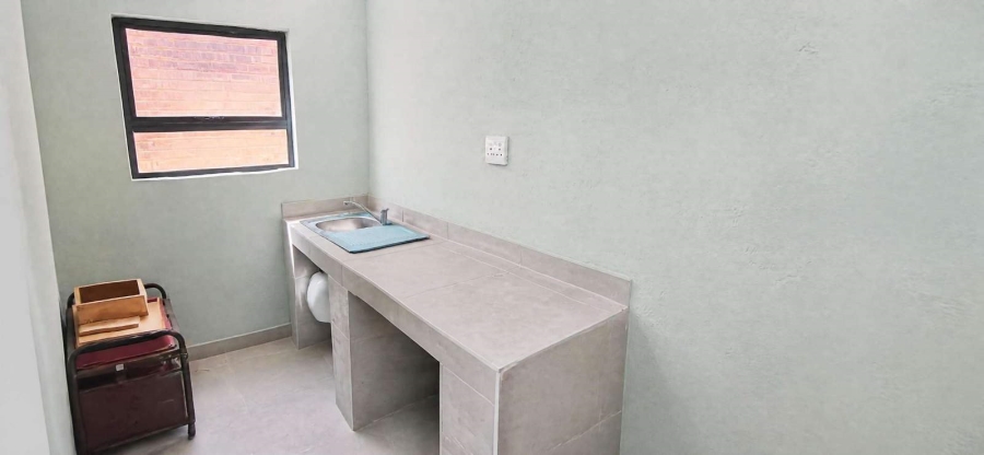 To Let Commercial Property for Rent in Magna Via Industrial Limpopo