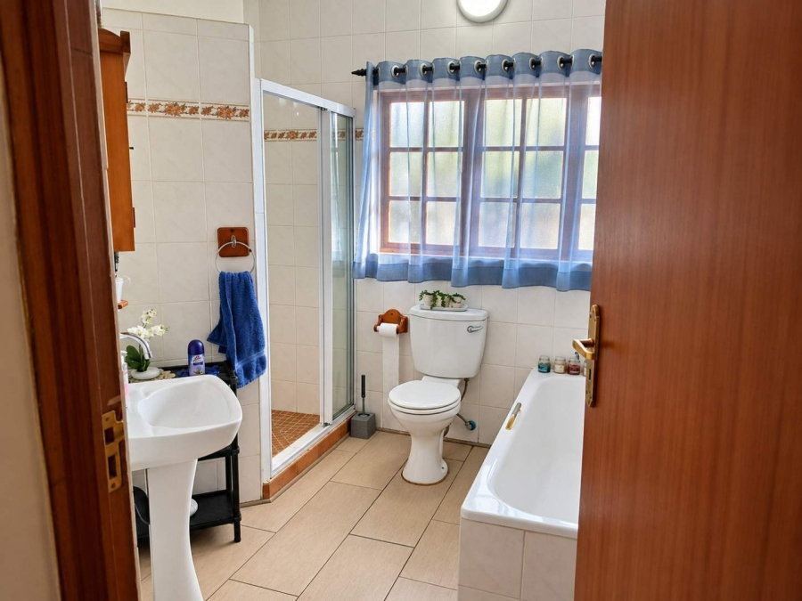 4 Bedroom Property for Sale in Silwerkruin Limpopo
