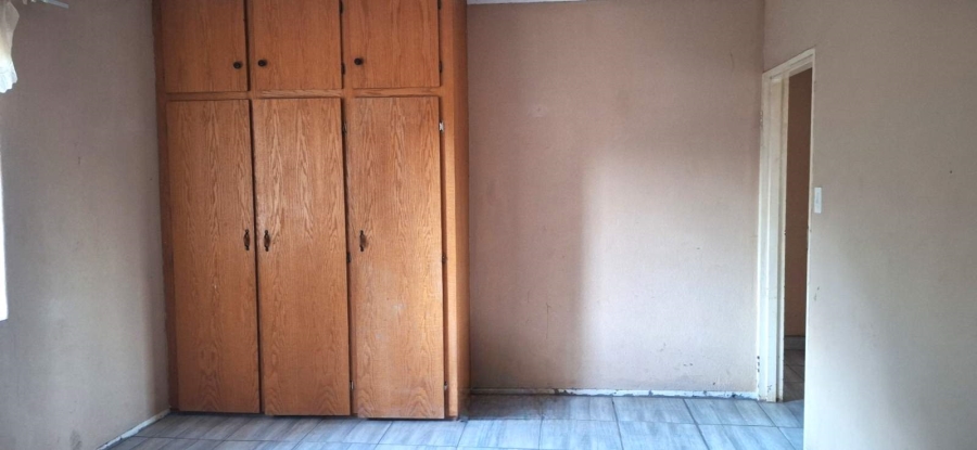 2 Bedroom Property for Sale in Chroompark Limpopo