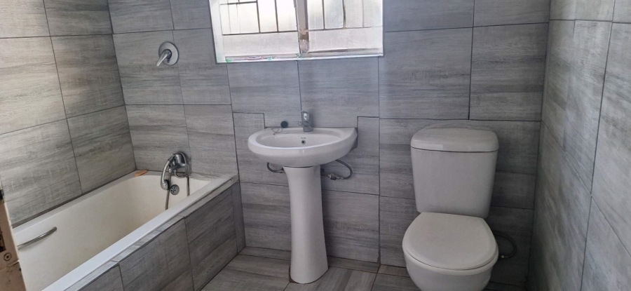 2 Bedroom Property for Sale in Chroompark Limpopo