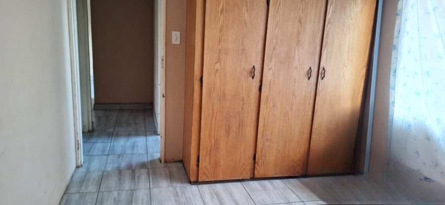 2 Bedroom Property for Sale in Chroompark Limpopo