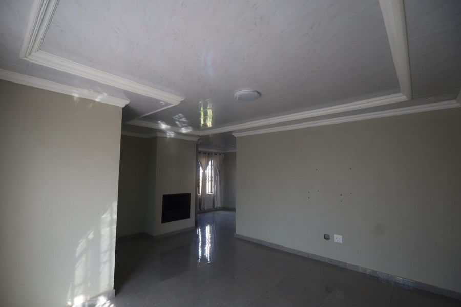 To Let 3 Bedroom Property for Rent in Bendor Limpopo