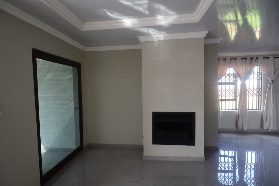 To Let 3 Bedroom Property for Rent in Bendor Limpopo