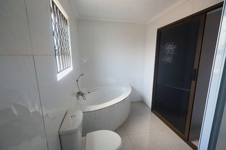 To Let 3 Bedroom Property for Rent in Bendor Limpopo