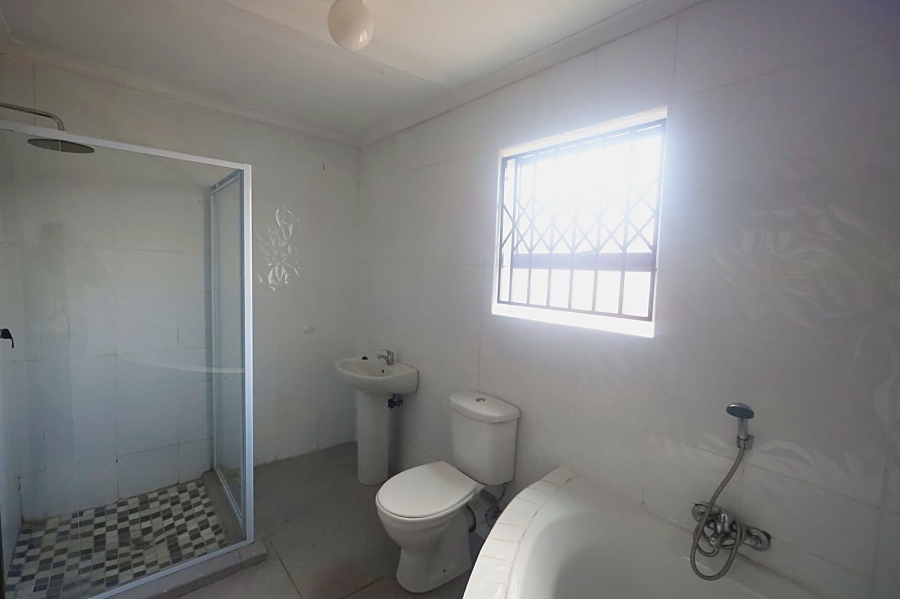 To Let 3 Bedroom Property for Rent in Bendor Limpopo