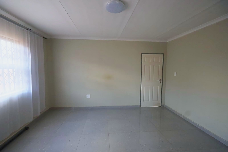 To Let 3 Bedroom Property for Rent in Bendor Limpopo