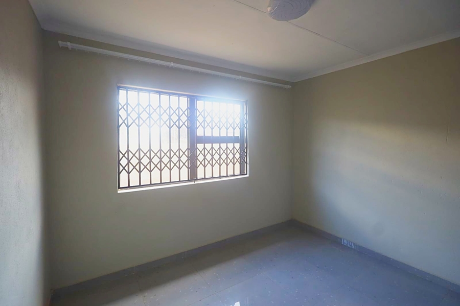 To Let 3 Bedroom Property for Rent in Bendor Limpopo