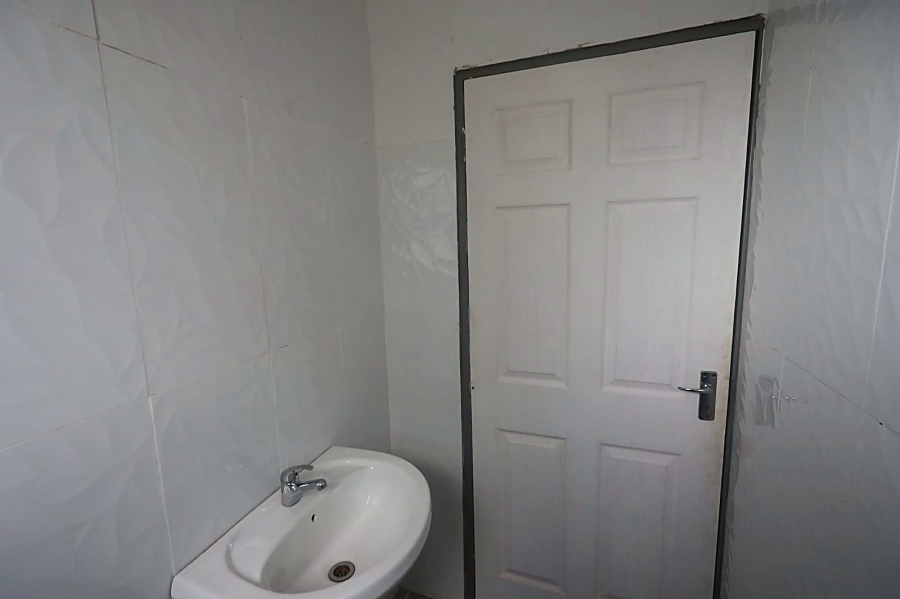 To Let 3 Bedroom Property for Rent in Bendor Limpopo