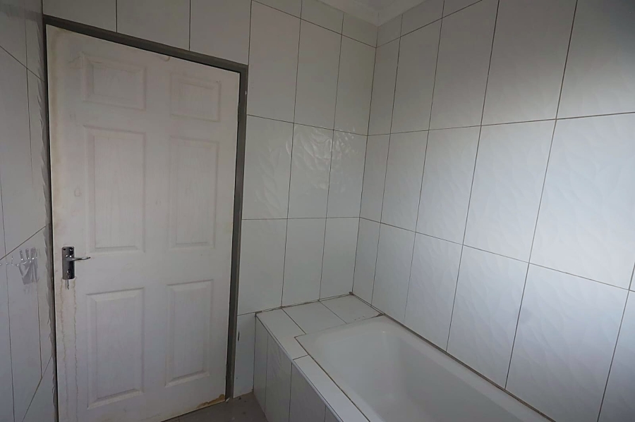 To Let 3 Bedroom Property for Rent in Bendor Limpopo